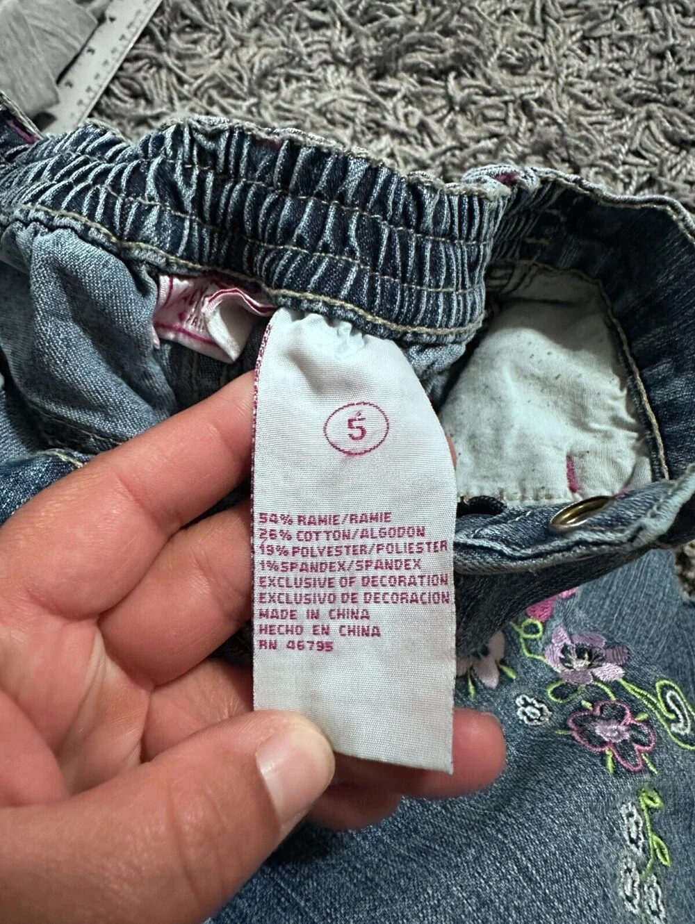 2000s Vintage Kids Disney Princess Embroidered Jeans Size 5